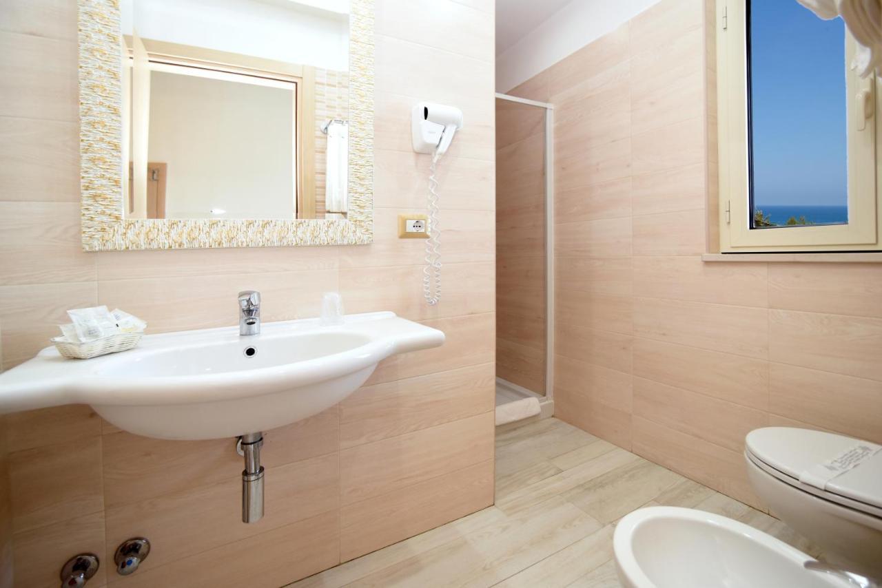 Hotel Incanto Пескичи Экстерьер фото